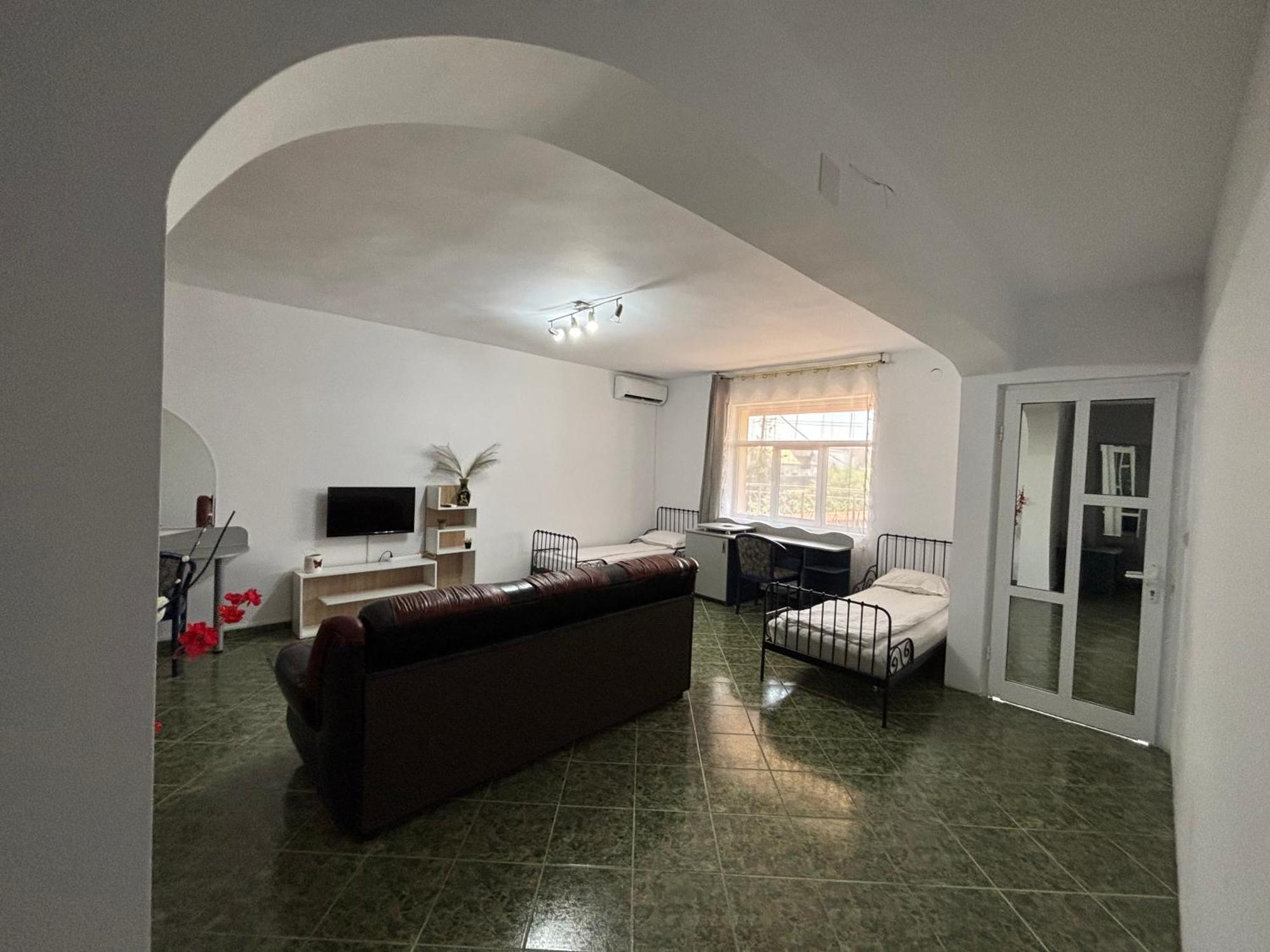 Hypnotic Villa Piteşti Buitenkant foto